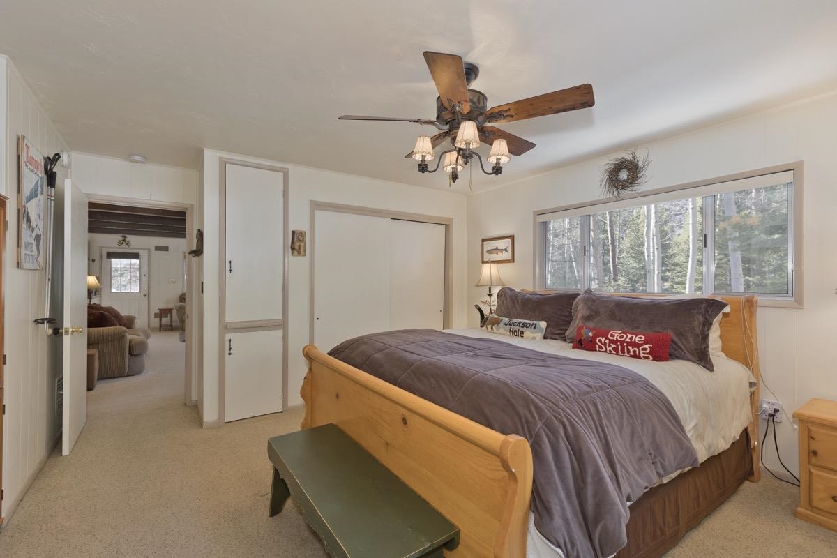219 Aspen Road June Lake, CA 93529 - Photo 16 of 44 Gallery Image 16