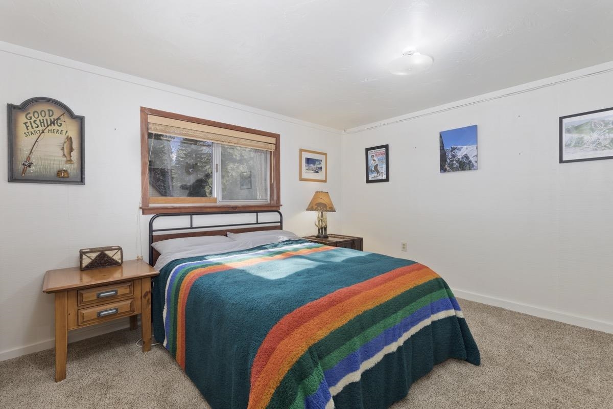 219 Aspen Road June Lake, CA 93529 - Photo 17 of 44 Gallery Image 17