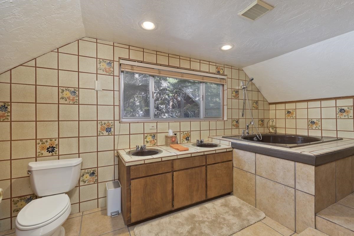 219 Aspen Road June Lake, CA 93529 - Photo 29 of 44 Gallery Image 29