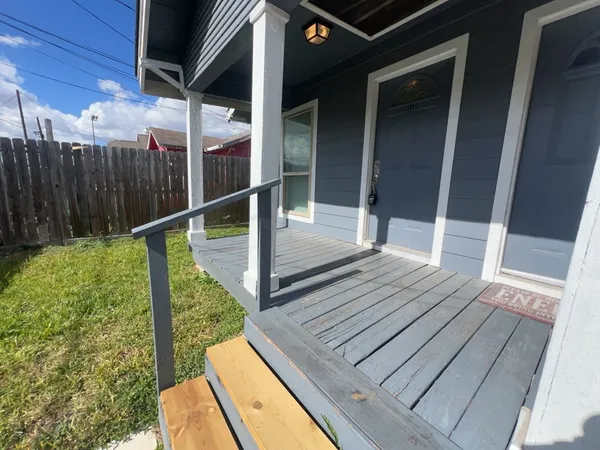 $799 | 6913 Avenue L, Houston, TX 77011