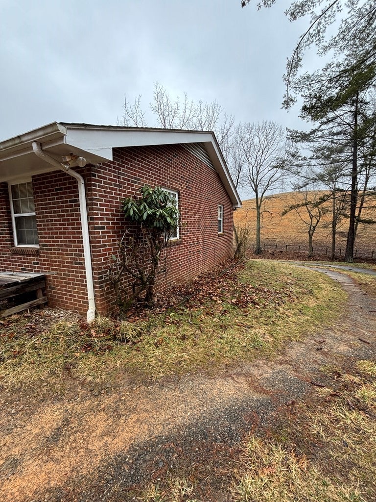 671 Elk Garden Road Lebanon, VA 24266 - Photo 8 of 48 Gallery Image 8
