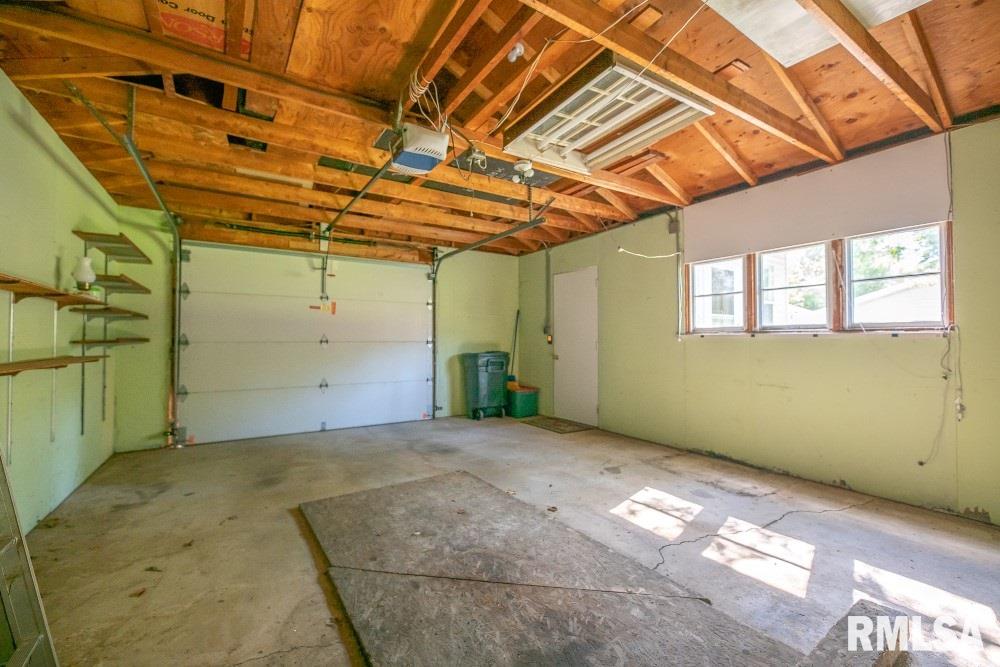 227 East Cherry Ridge Road Peoria Heights, IL 61616 - Photo 19 of 23 Gallery Image 19