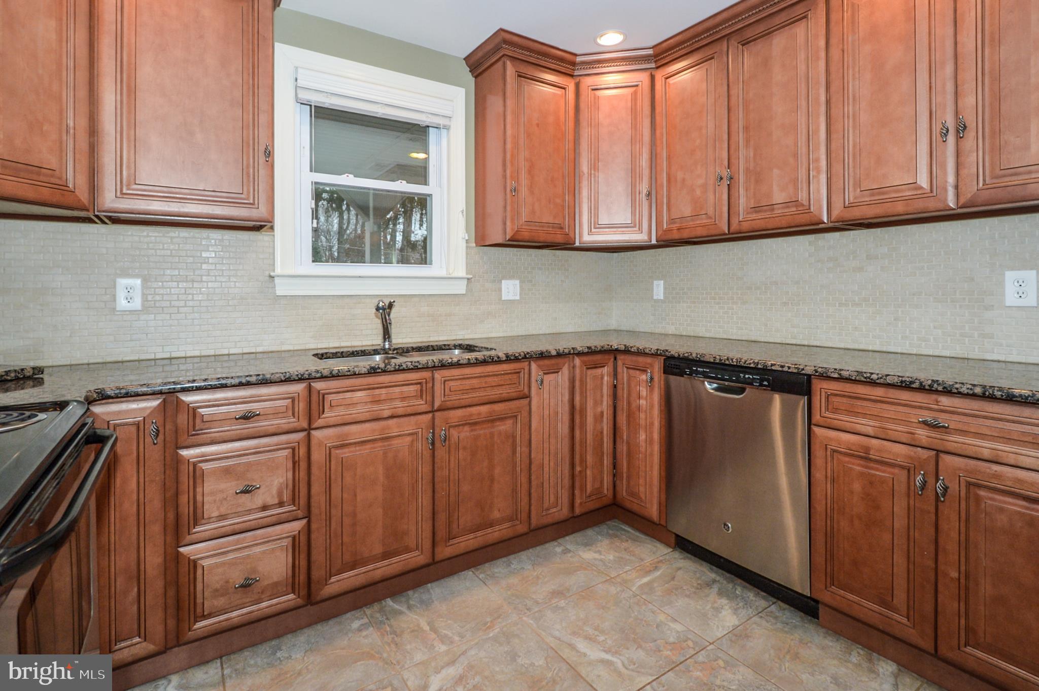 10 Glenolden Road Yardley, PA 19067 - Photo 14 of 41