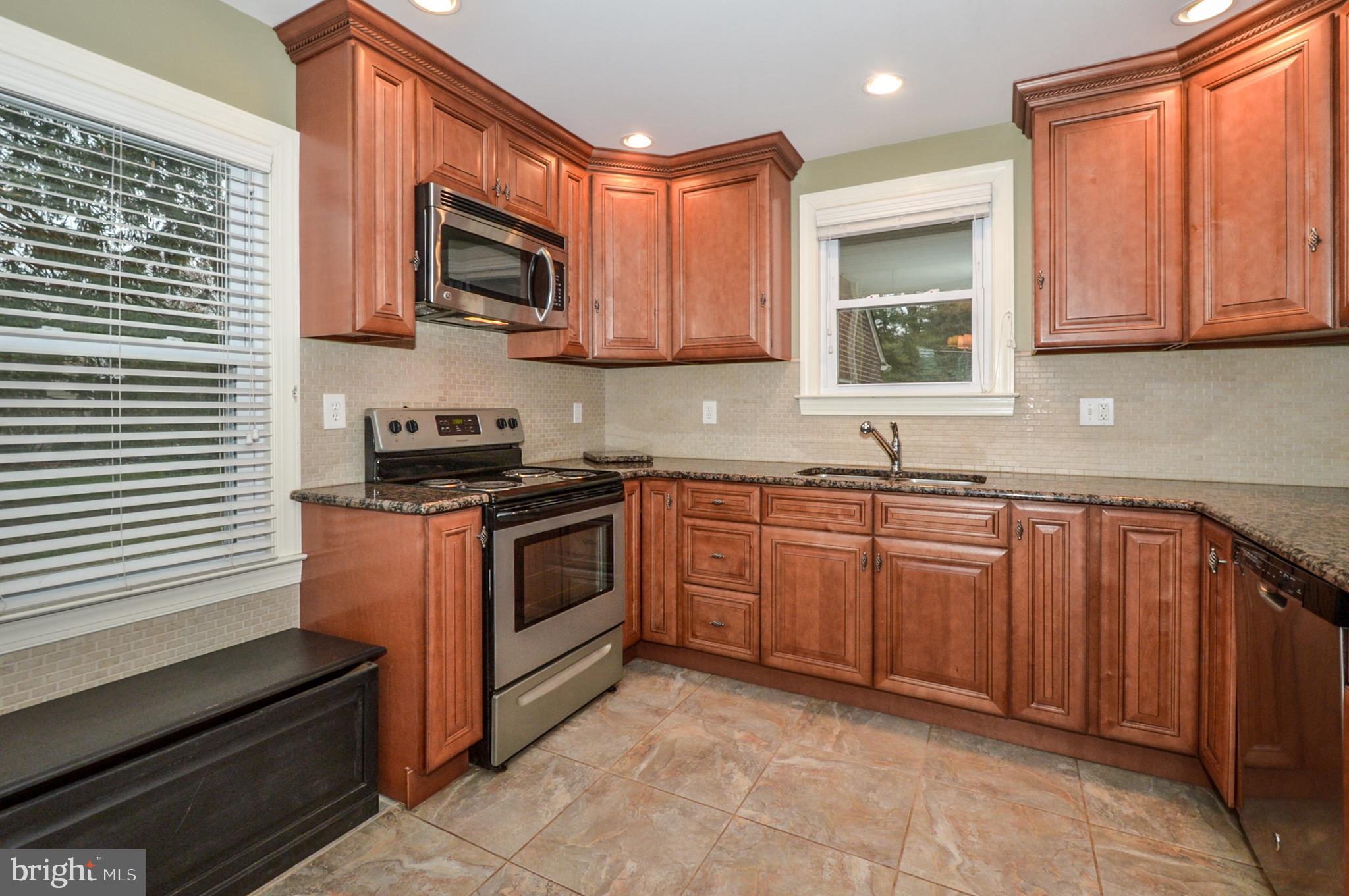 10 Glenolden Road Yardley, PA 19067 - Photo 15 of 41