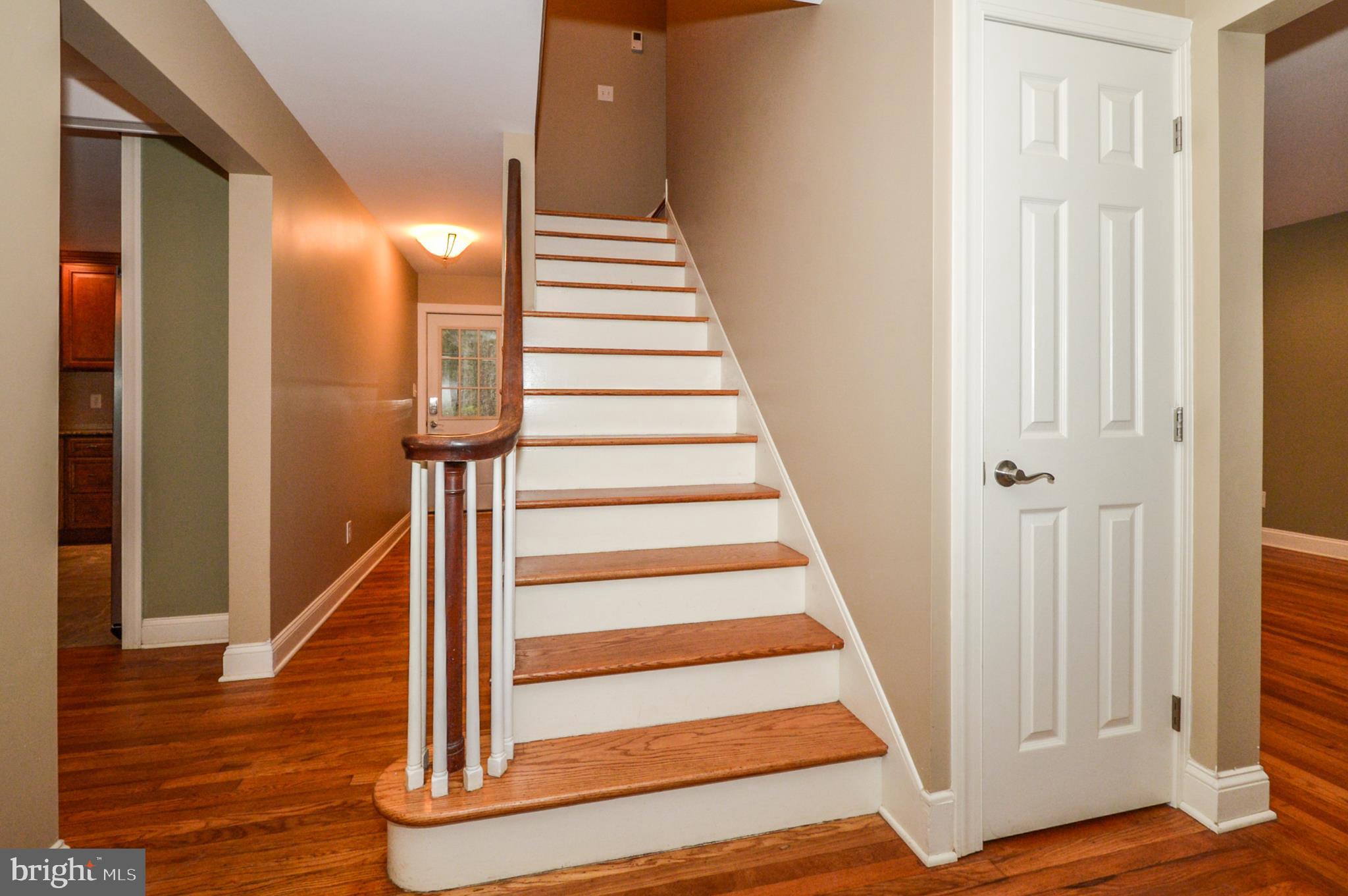 10 Glenolden Road Yardley, PA 19067 - Photo 6 of 41