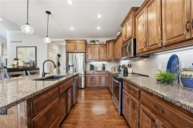 $502,000 | 11100 North Euclid Avenue, Kansas City, MO 64155