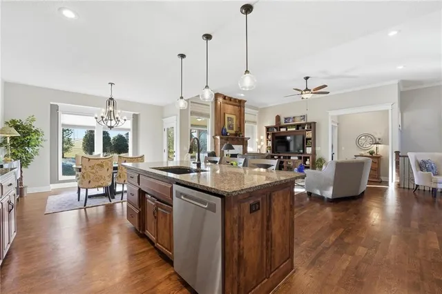 $502,000 | 11100 North Euclid Avenue, Kansas City, MO 64155