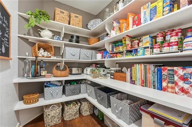 $502,000 | 11100 North Euclid Avenue, Kansas City, MO 64155