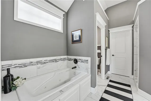 $502,000 | 11100 North Euclid Avenue, Kansas City, MO 64155