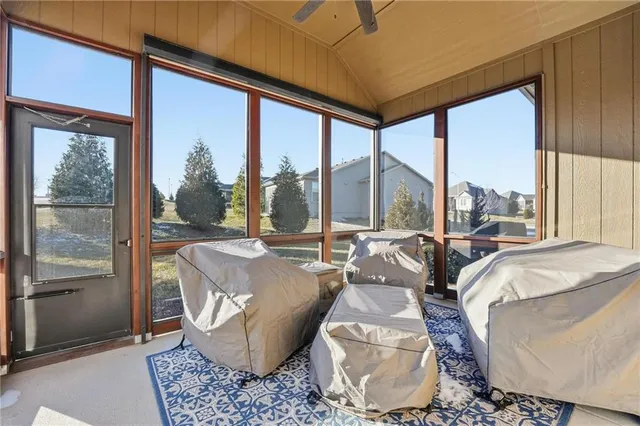 $502,000 | 11100 North Euclid Avenue, Kansas City, MO 64155