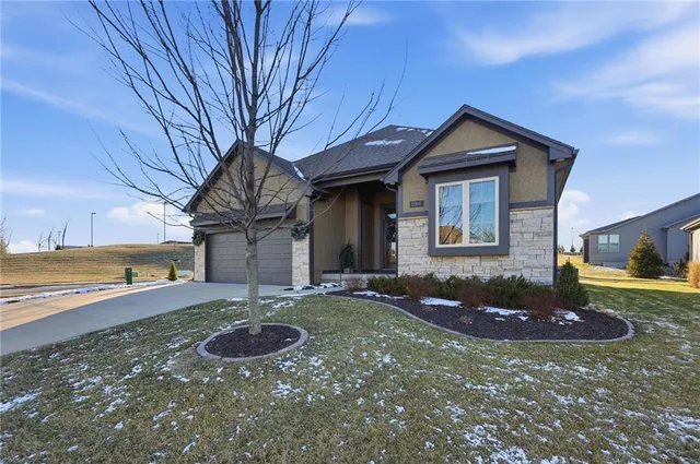 $502,000 | 11100 North Euclid Avenue, Kansas City, MO 64155