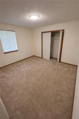 $429,000 | 8537-8539 Goddard, Overland Park, KS 66214