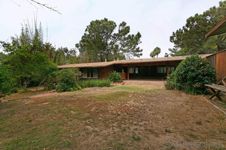 2641 Inyaha Lane La Jolla, CA 92037 - Photo 10 of 11