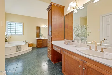 $585,600 | 119 East Peck Boulevard, Lafayette, LA 70508