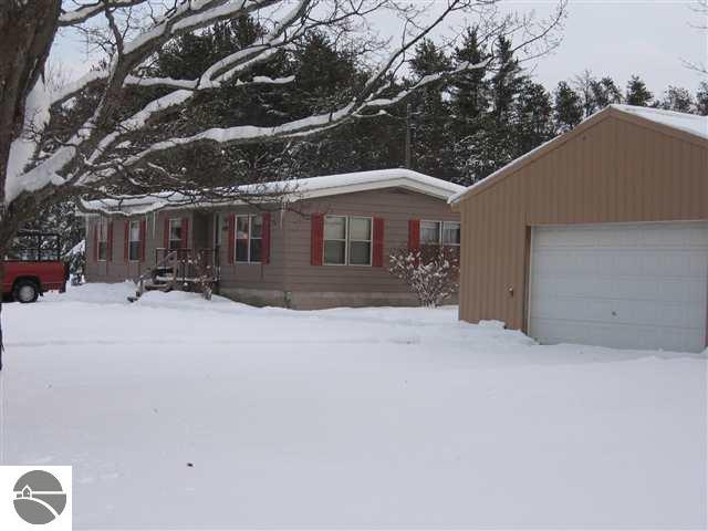 6009 South Garfield Road Kingsley, MI 49649 - Photo 2 of 2 1699037-1.JPG