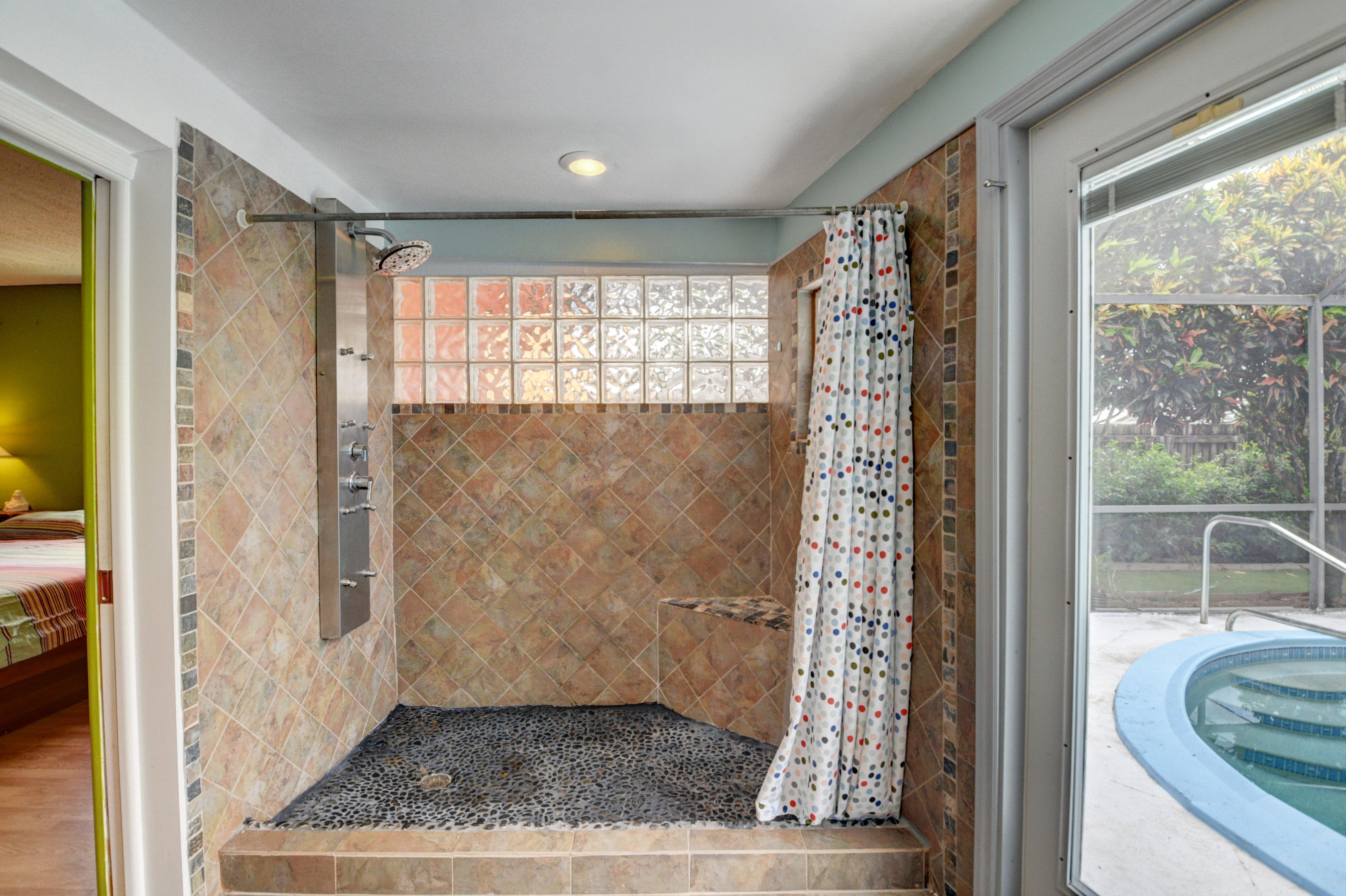 2042 Bonnie Street Boca Raton, FL 33486 - Photo 31 of 43 Shower