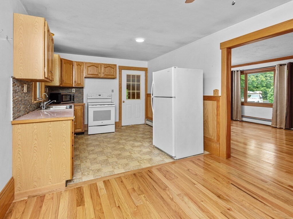 41 Ellis Road Southbridge, MA 01550 - Photo 16 of 36 Gallery Image 16