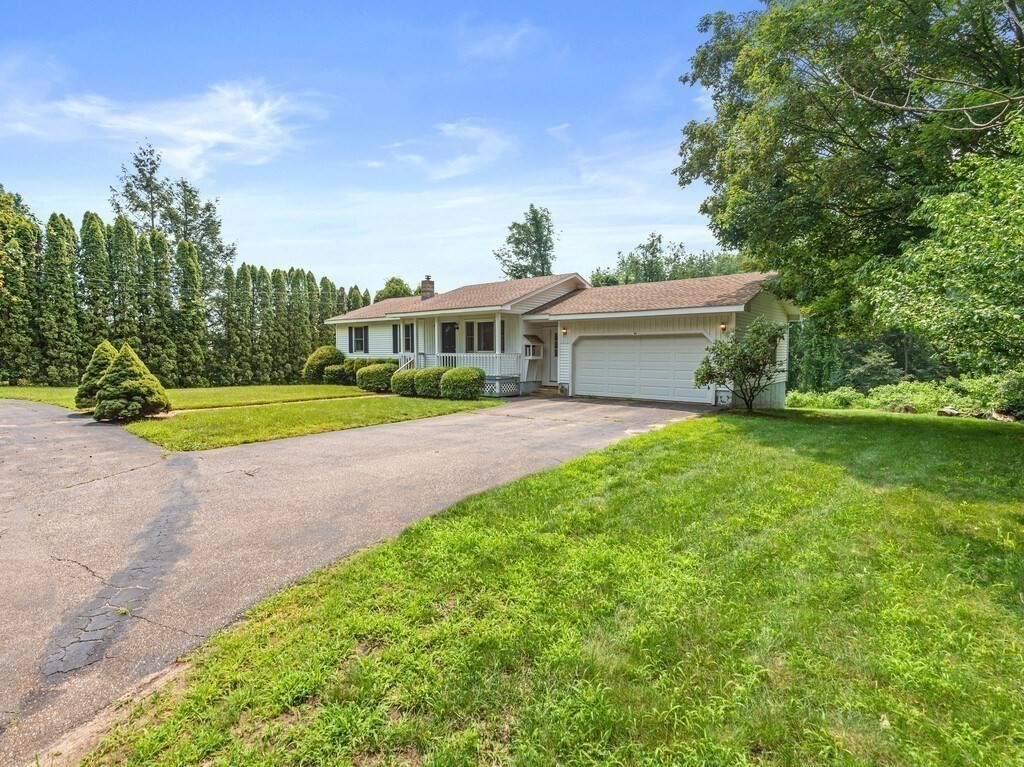 41 Ellis Road Southbridge, MA 01550 - Photo 3 of 36 Gallery Image 3