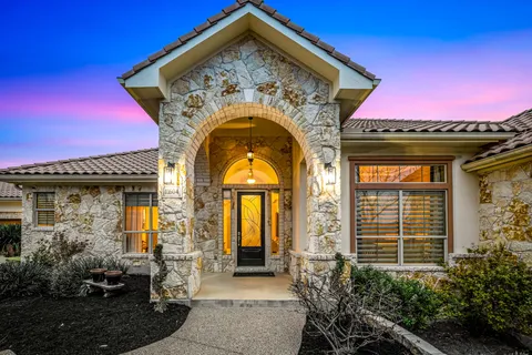 $1,600,000 | 11604 Shoreview Overlook, Austin, TX 78732