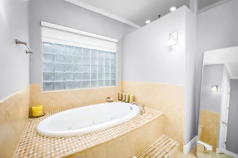 $1,600,000 | 11604 Shoreview Overlook, Austin, TX 78732