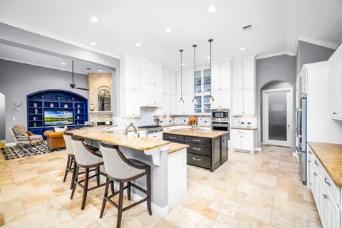 $1,600,000 | 11604 Shoreview Overlook, Austin, TX 78732