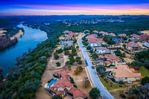 $1,600,000 | 11604 Shoreview Overlook, Austin, TX 78732