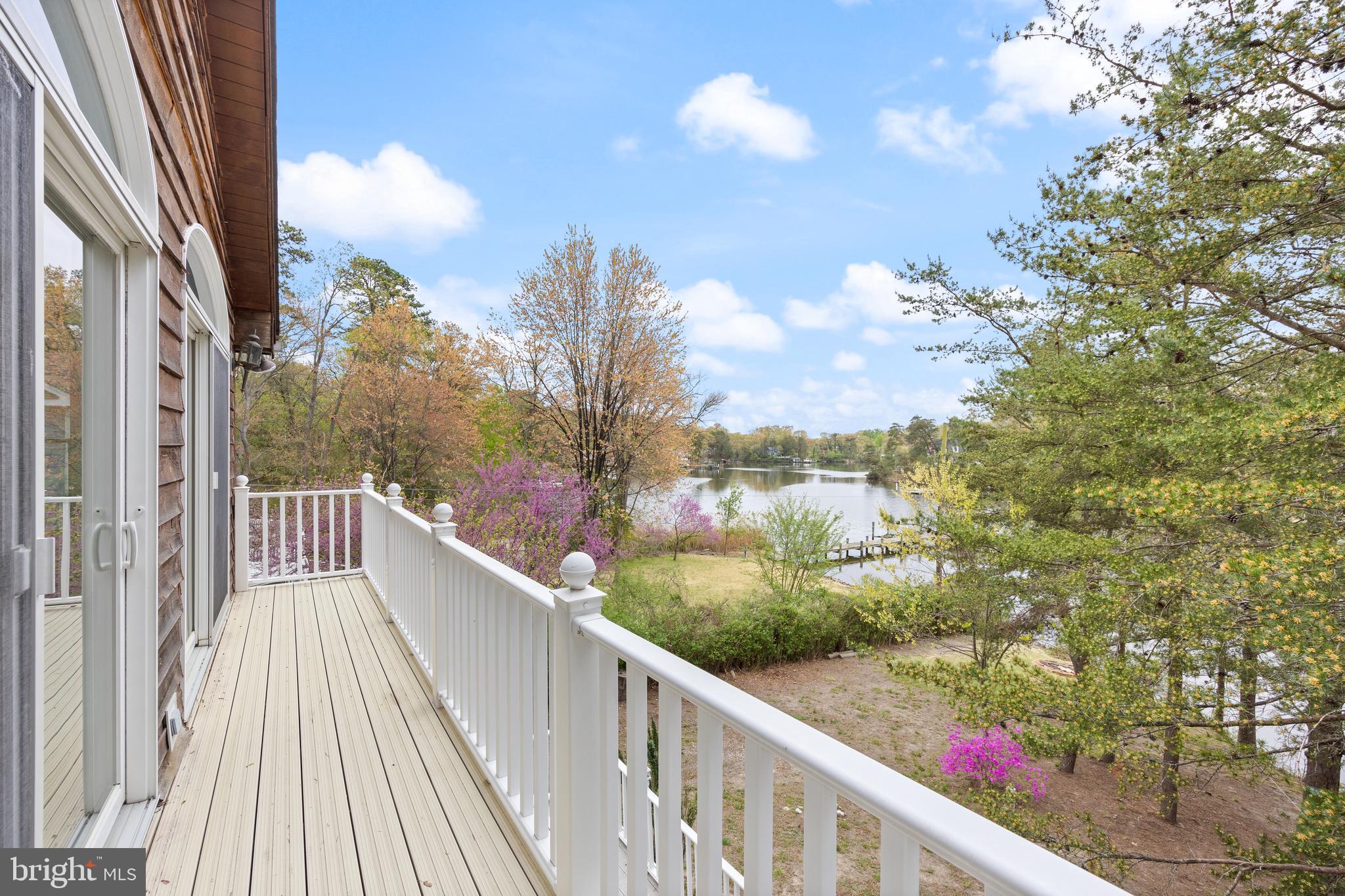 322 Piney Point Road Pasadena, MD 21122 - Photo 31 of 50 a view of a balcony with city view