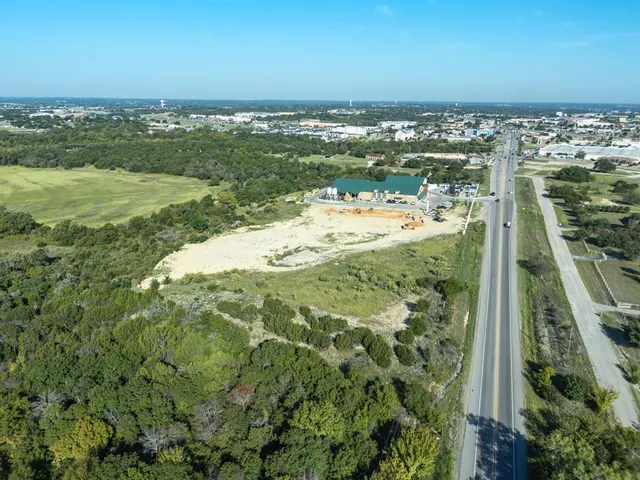 $6,000,000 | 14 Cleburne Highway, Weatherford, TX 76087