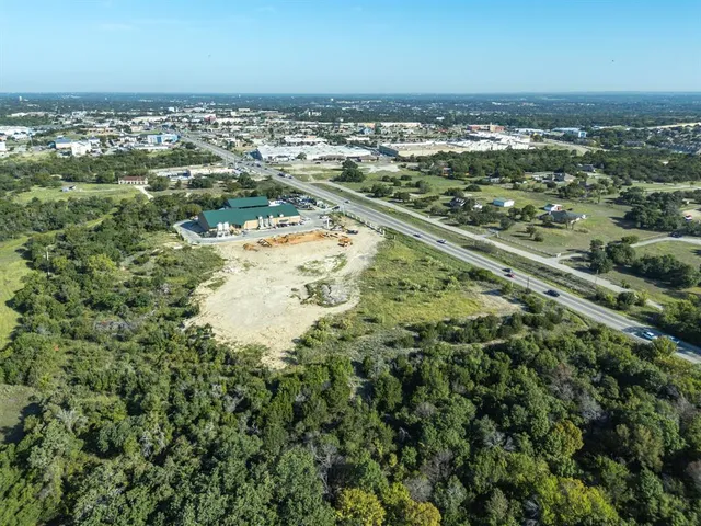 $6,000,000 | 14 Cleburne Highway, Weatherford, TX 76087