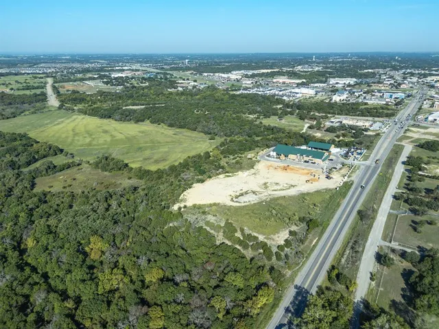 $6,000,000 | 14 Cleburne Highway, Weatherford, TX 76087