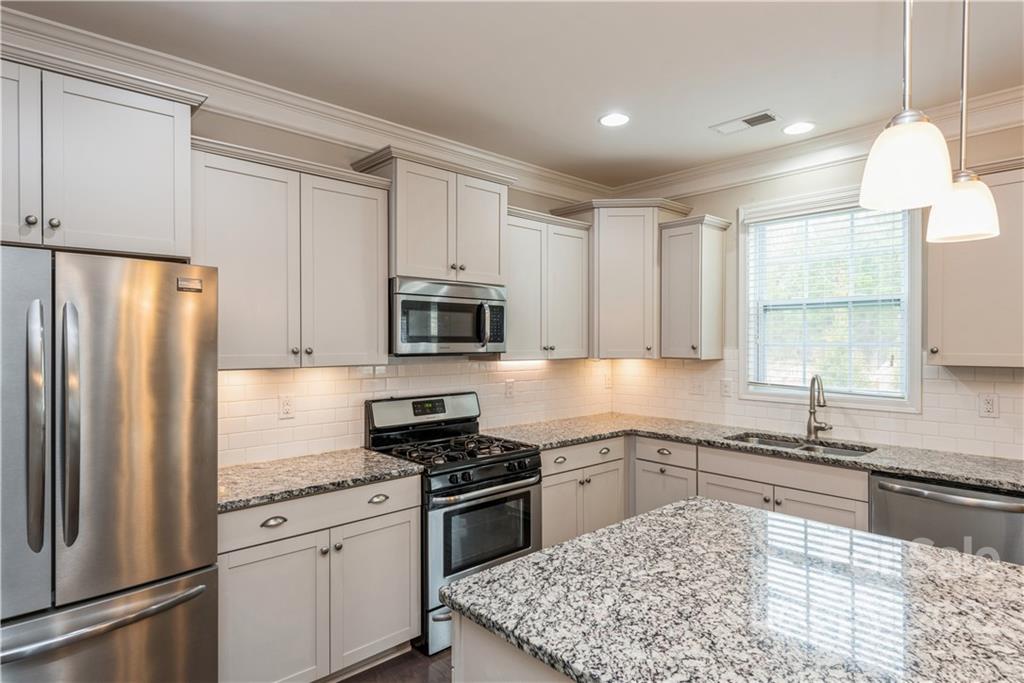 7520 Hamilton Bridge Road Charlotte, NC 28278 - Photo 13 of 36 Gallery Image 13