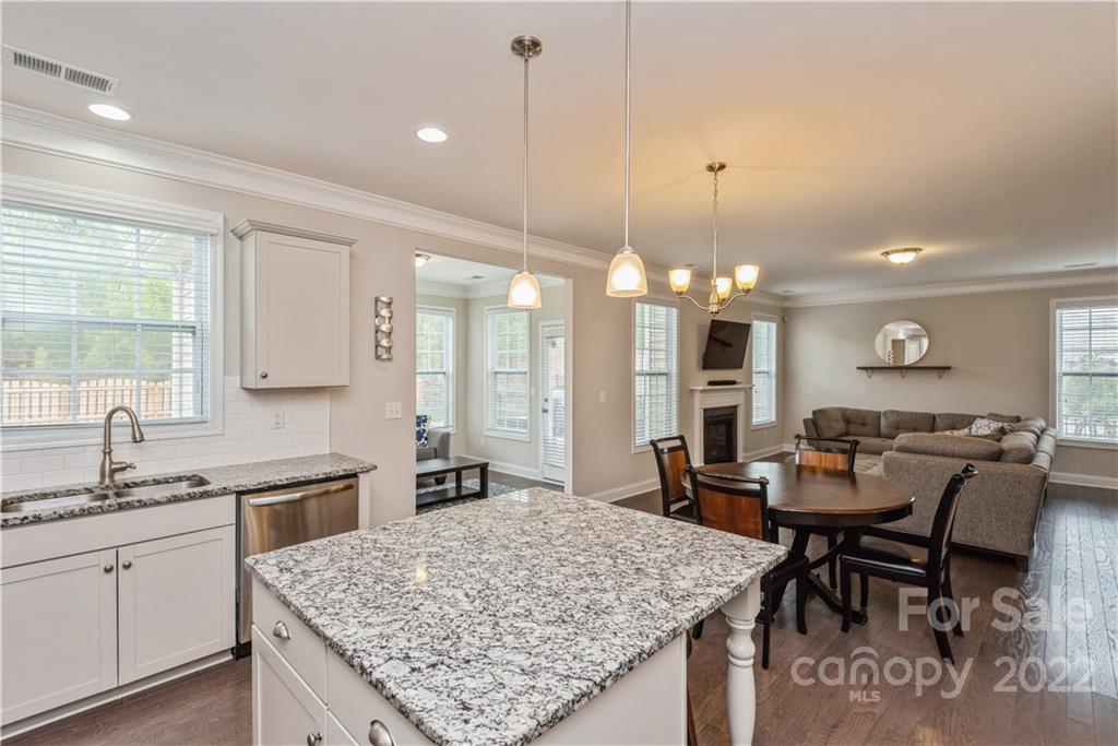 7520 Hamilton Bridge Road Charlotte, NC 28278 - Photo 14 of 36 Gallery Image 14
