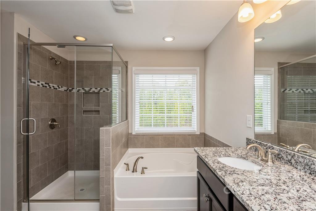 7520 Hamilton Bridge Road Charlotte, NC 28278 - Photo 31 of 36 Gallery Image 31