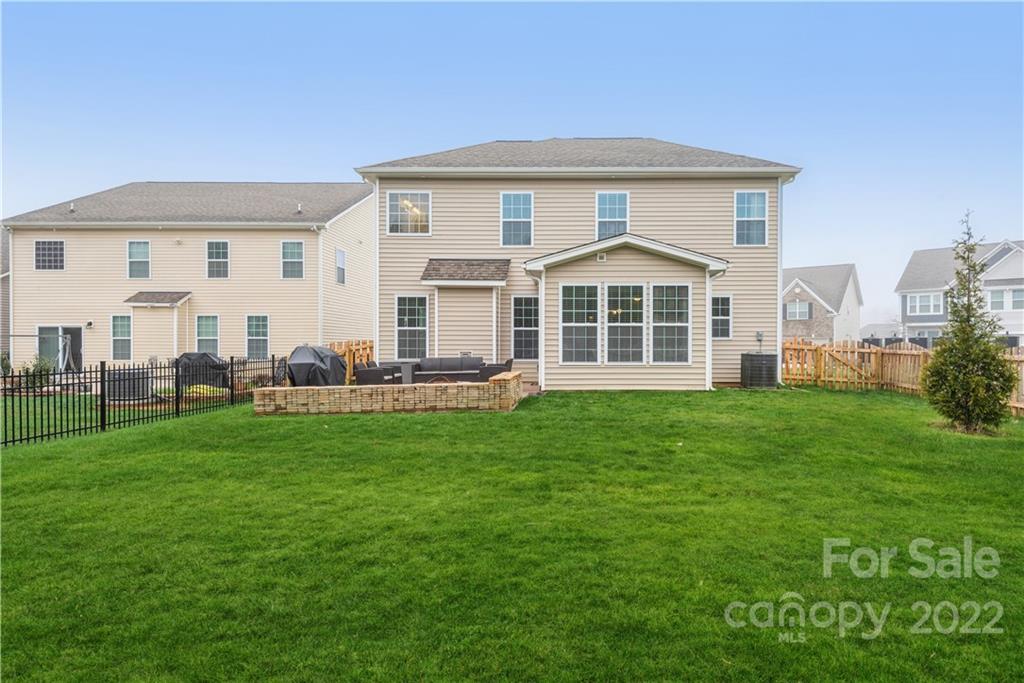 7520 Hamilton Bridge Road Charlotte, NC 28278 - Photo 36 of 36 Gallery Image 36