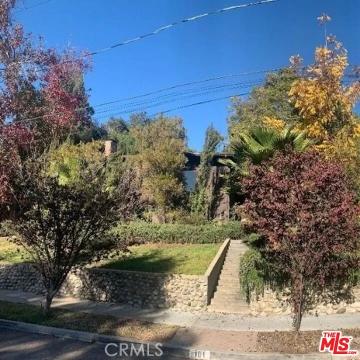 101 West State Street Pasadena, CA 91105 - Photo 1 of 1 a view of a yard