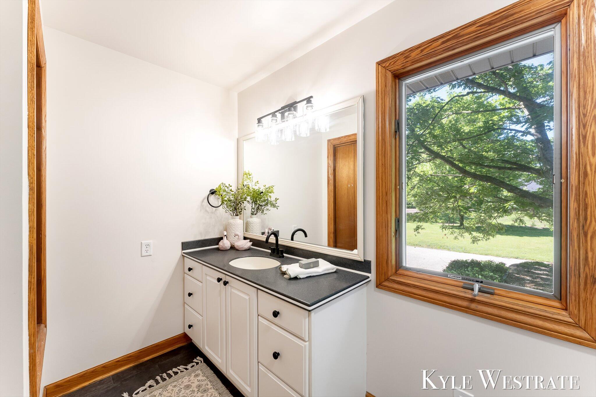 18883 168th Avenue Spring Lake, MI 49456 - Photo 6 of 39 17-ELY00330