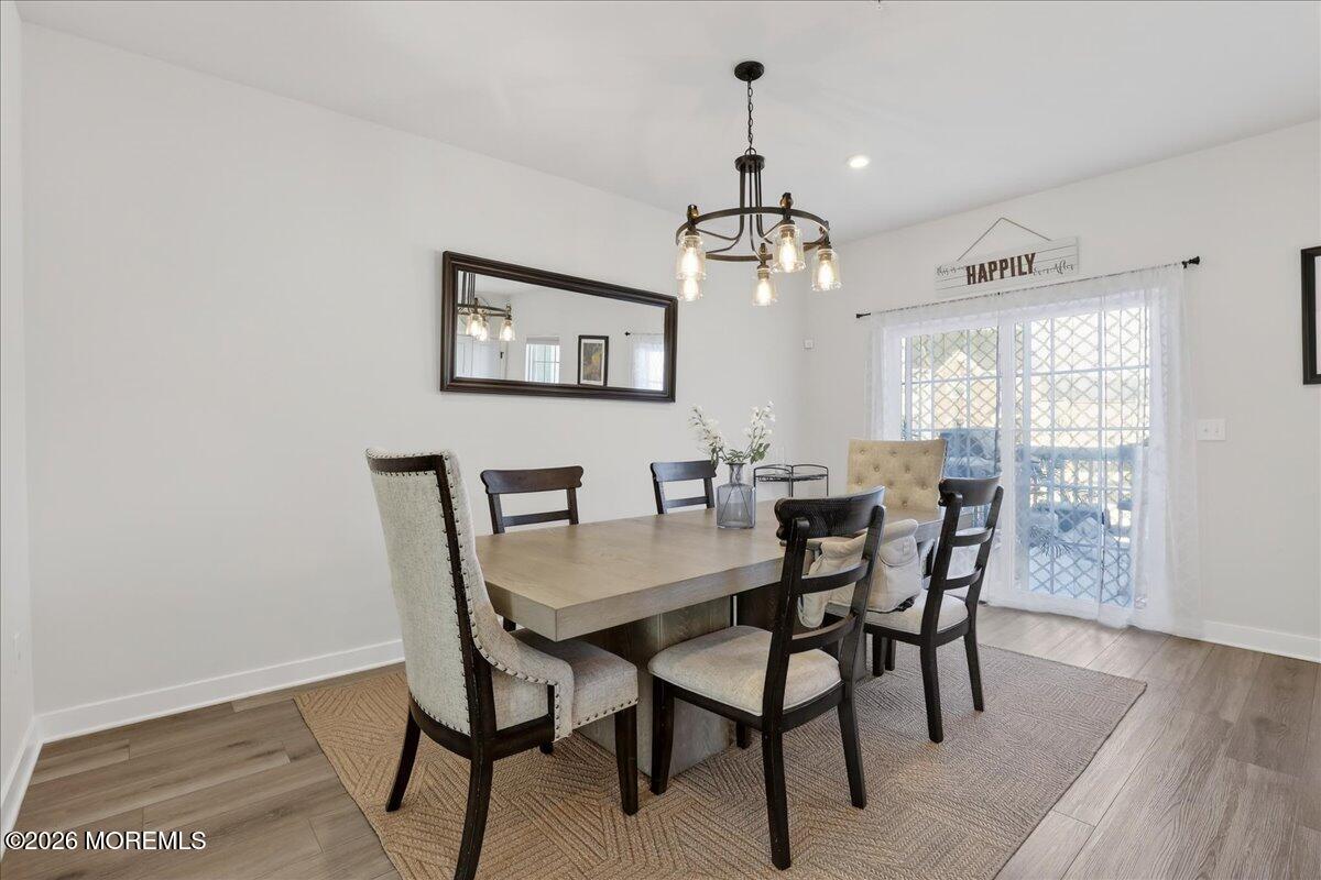 77 Anchor Way Cliffwood, NJ 07721 - Photo 22 of 40 22-Dining Room