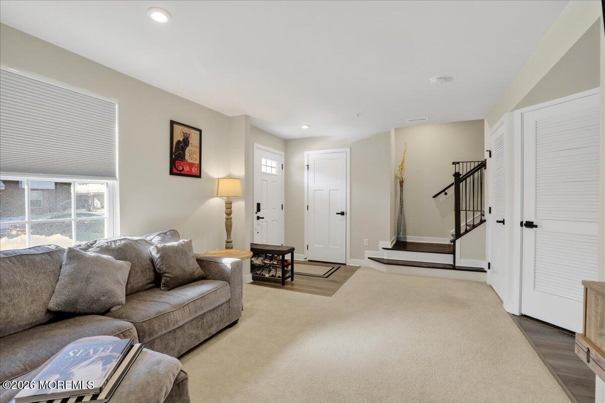 77 Anchor Way Cliffwood, NJ 07721 - Photo 9 of 40 09-Living Room