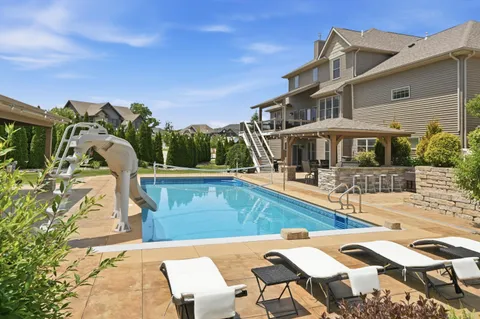 $1,025,000 | 863 Sylvia Lane, Crown Point, IN 46307