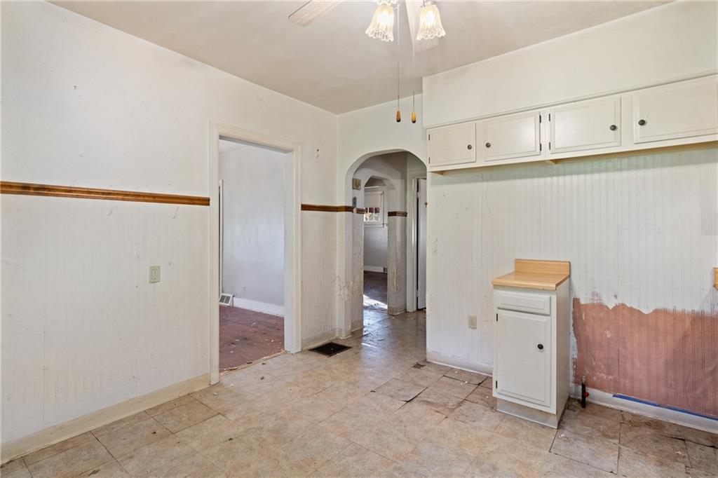 895 Valley Road Ambridge, PA 15003 - Photo 13 of 32 895 Valley Rd