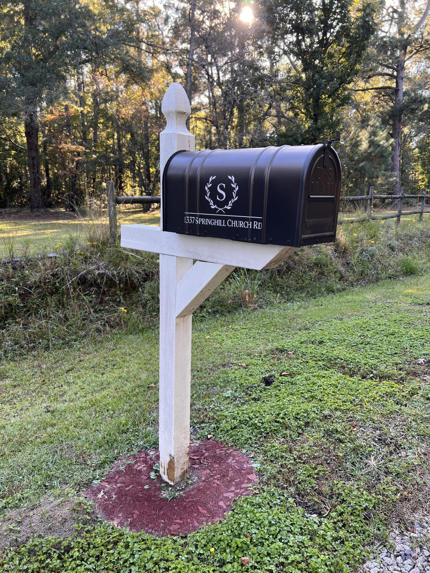 1337 Spring Hill Church Road Ridgeville, SC 29472 - Photo 33 of 35 Get your mail here