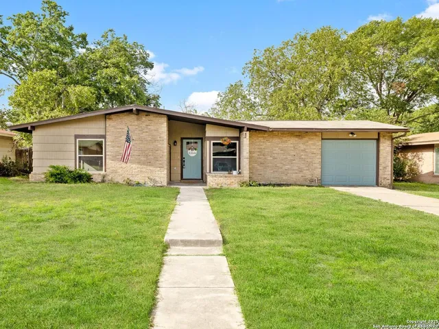 $1,590 | 534 Cicero Avenue, San Antonio, TX 78218