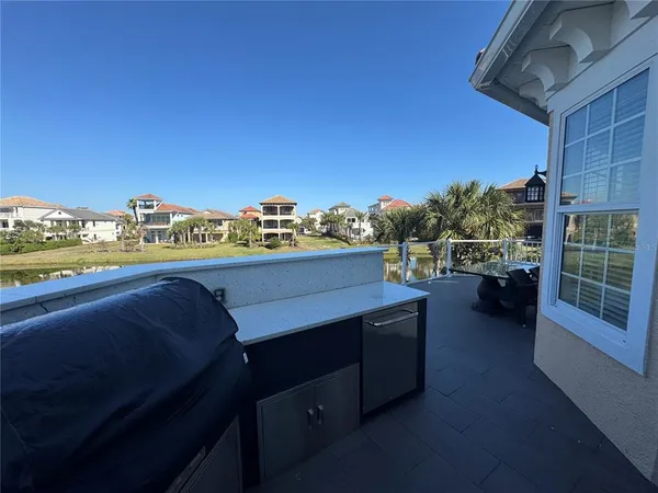 a view of balcony with city view