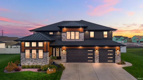 $999,000 | 9343 Iris Drive, St. John, IN 46373