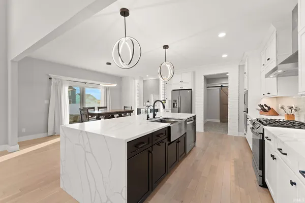 $999,000 | 9343 Iris Drive, St. John, IN 46373