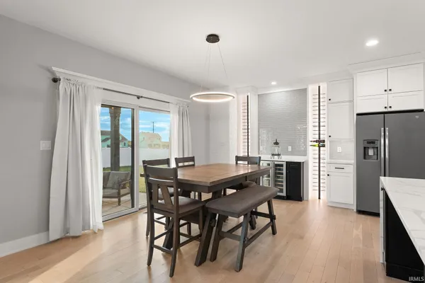 $999,000 | 9343 Iris Drive, St. John, IN 46373