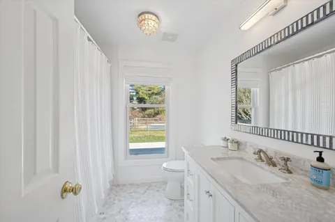 $2,495,000 | 107 Seven Ponds Road, Water Mill, NY 11976