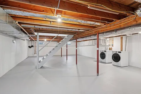 $2,495,000 | 107 Seven Ponds Road, Water Mill, NY 11976