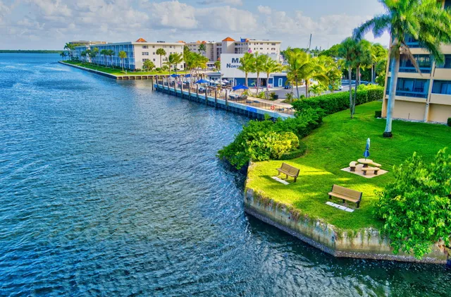 $415,000 | 1030 Us Highway, Unit 105, North Palm Beach, FL 33408