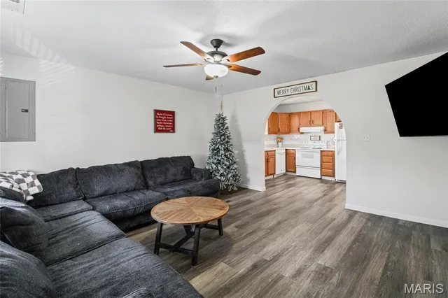 $210,000 | 720 Valentine Street, Festus, MO 63028